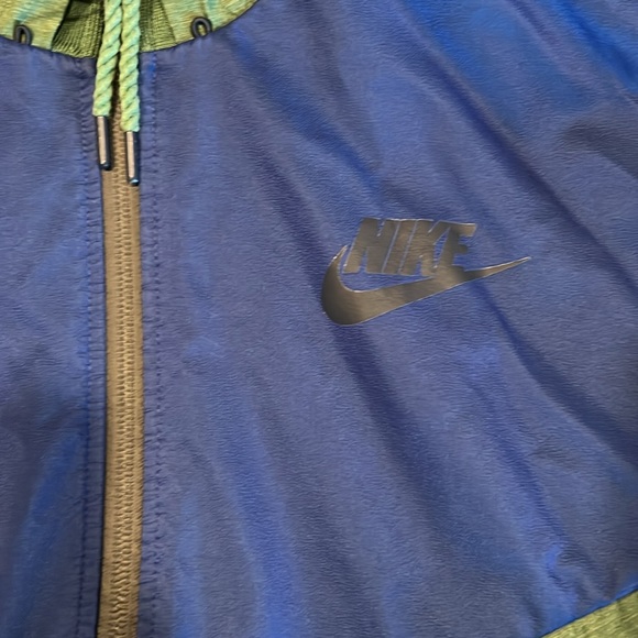 Nike jacket - Picture 2 of 4